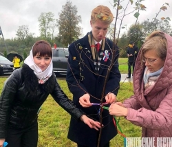 В Лиозненском районе на территории Мемориального комплекса «Адаменская горка» заложили Аллею Памяти