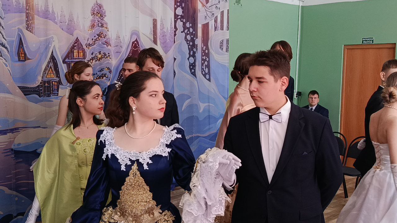 В Лиозненском центре детей и молодежи прошел самый настоящий бал! (фотофакт)