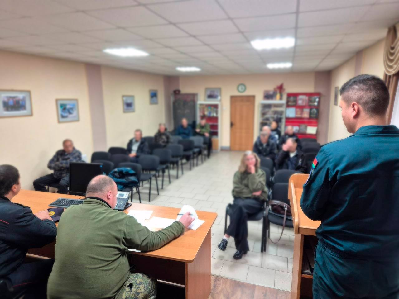 От профилактики к делу: подучетные лица Лиозненского района навели порядок на территории РОВД